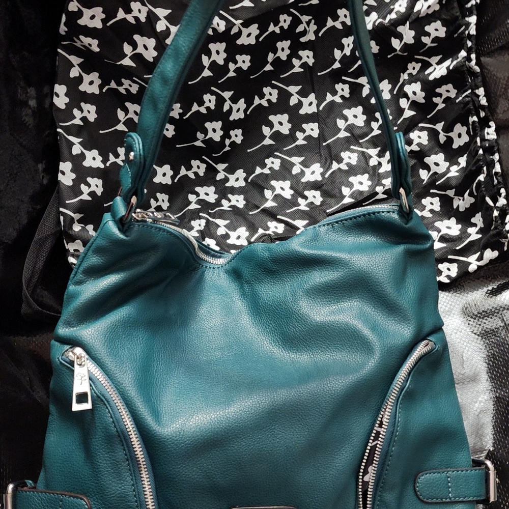 Jenna Kator. Gently used bag. Hunter green.
